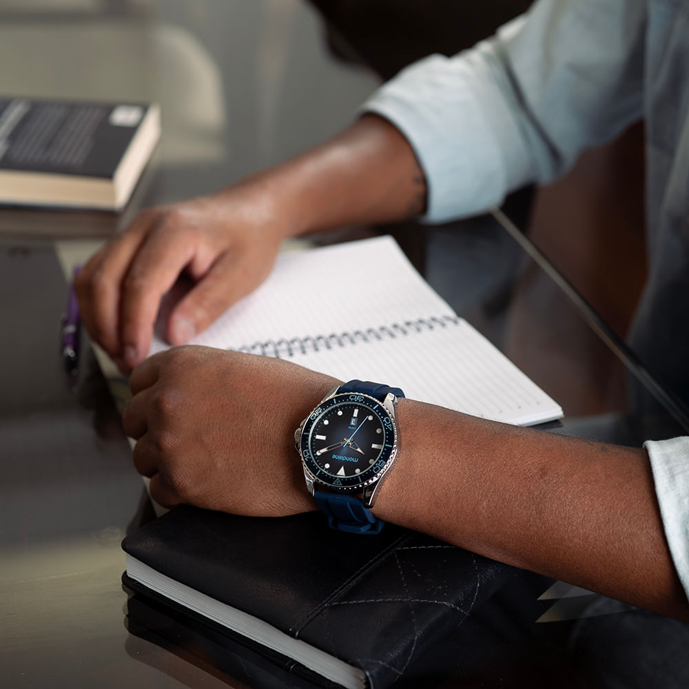 Relógio Masculino Visor Degradê Silicone Prata