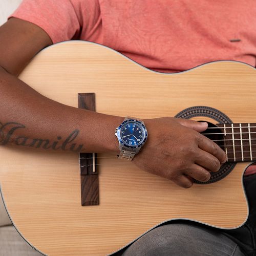 Relógio Masculino Com Calendário Prata Com Visor Azul