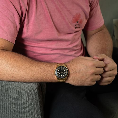Relógio Masculino Vidro Abaulado Dourado
