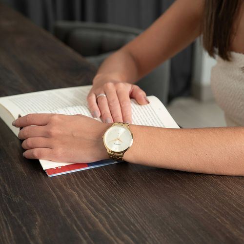 Relógio Feminino Minimalista Dourado