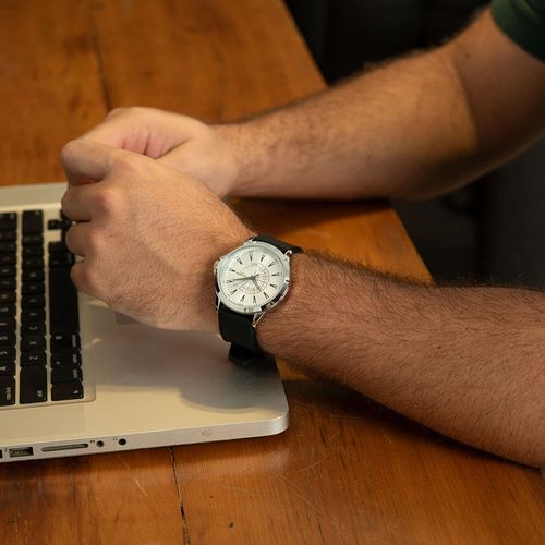 Relógio Masculino Prata Marcação de Minutos