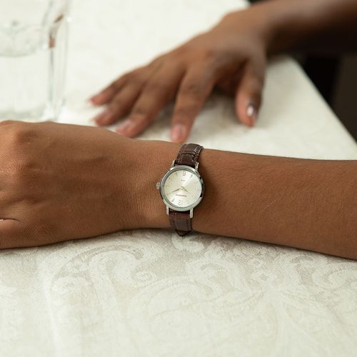 Relógio Feminino Prata Pulseira de Couro Marrom