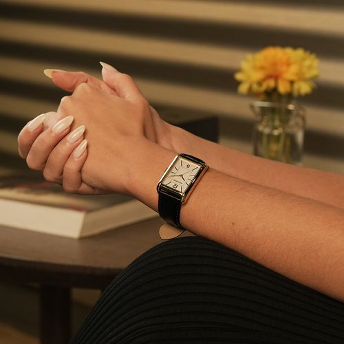 Relógio Feminino Dourado Quadrado Casual